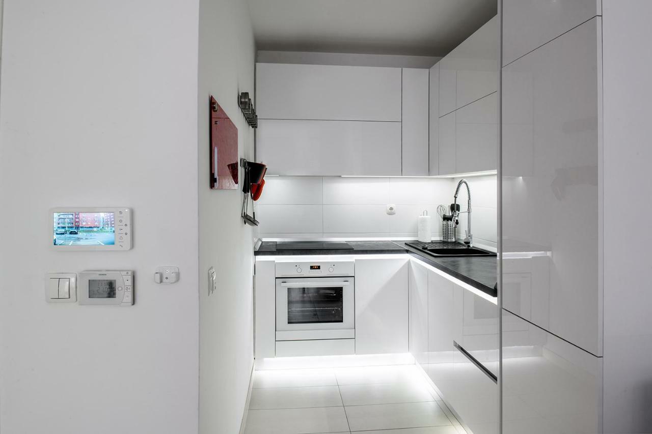 Flexible Selfcheckins 7 - Zagreb - Garage - Electric Vehicle Ccharger - Loggia - New - Luxury - Apartments Repinc 7 Ngoại thất bức ảnh