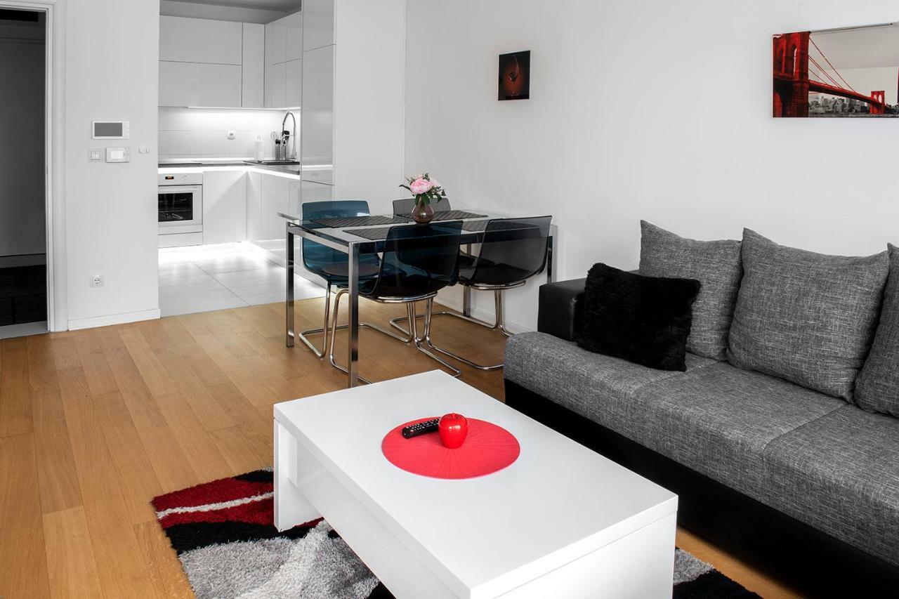 Flexible Selfcheckins 7 - Zagreb - Garage - Electric Vehicle Ccharger - Loggia - New - Luxury - Apartments Repinc 7 Ngoại thất bức ảnh